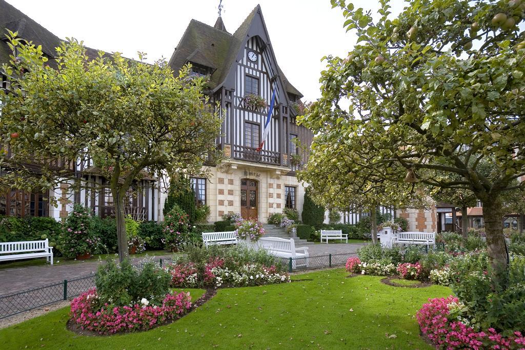 Mercure Deauville Centre Exterior foto