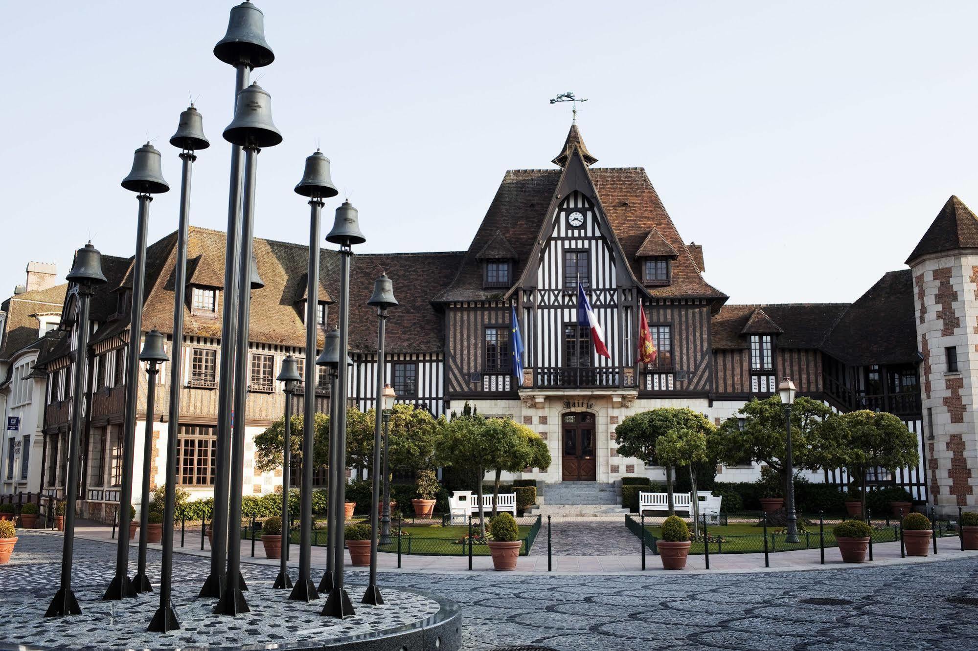 Mercure Deauville Centre Exterior foto
